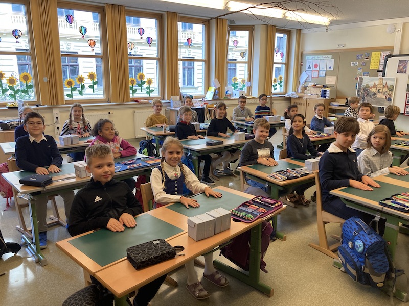 bild alle sitzen ja